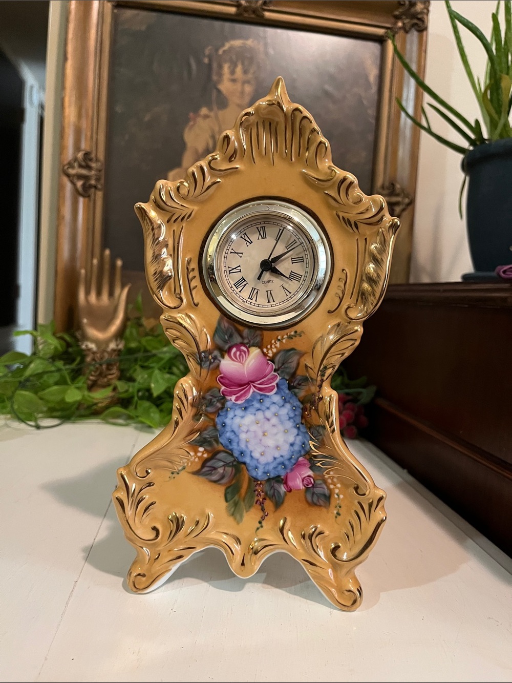 VICTORIAN Vanity Clock - Elegant - NO FLAWS - 22k Gold Trim - Hydrangeas & Roses